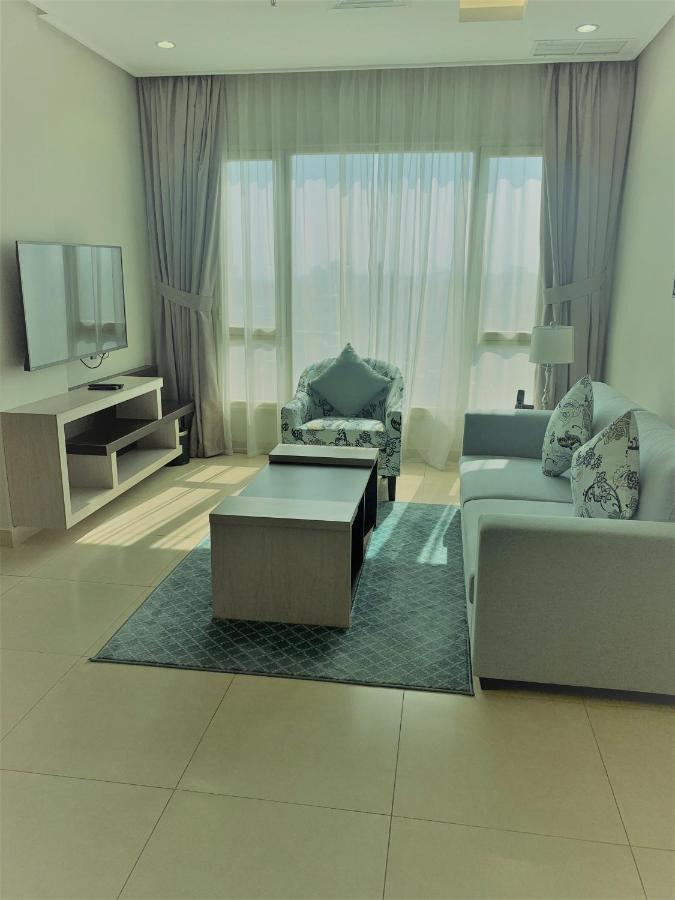 Hostel The Lofts Kuwait Fintas Kuwait City Exterior foto