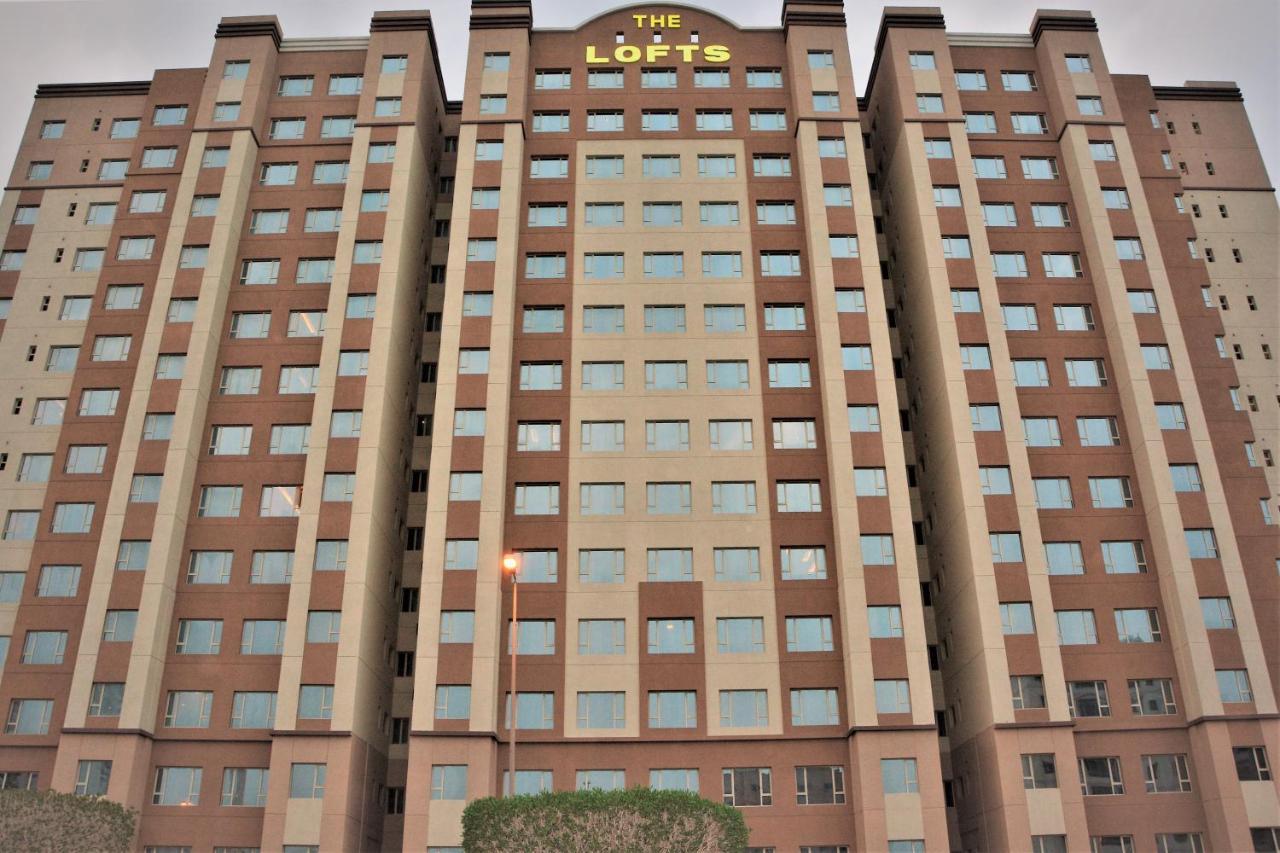 Hostel The Lofts Kuwait Fintas Kuwait City Exterior foto